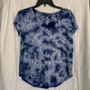 Super soft American Eagle tie-dye V neck